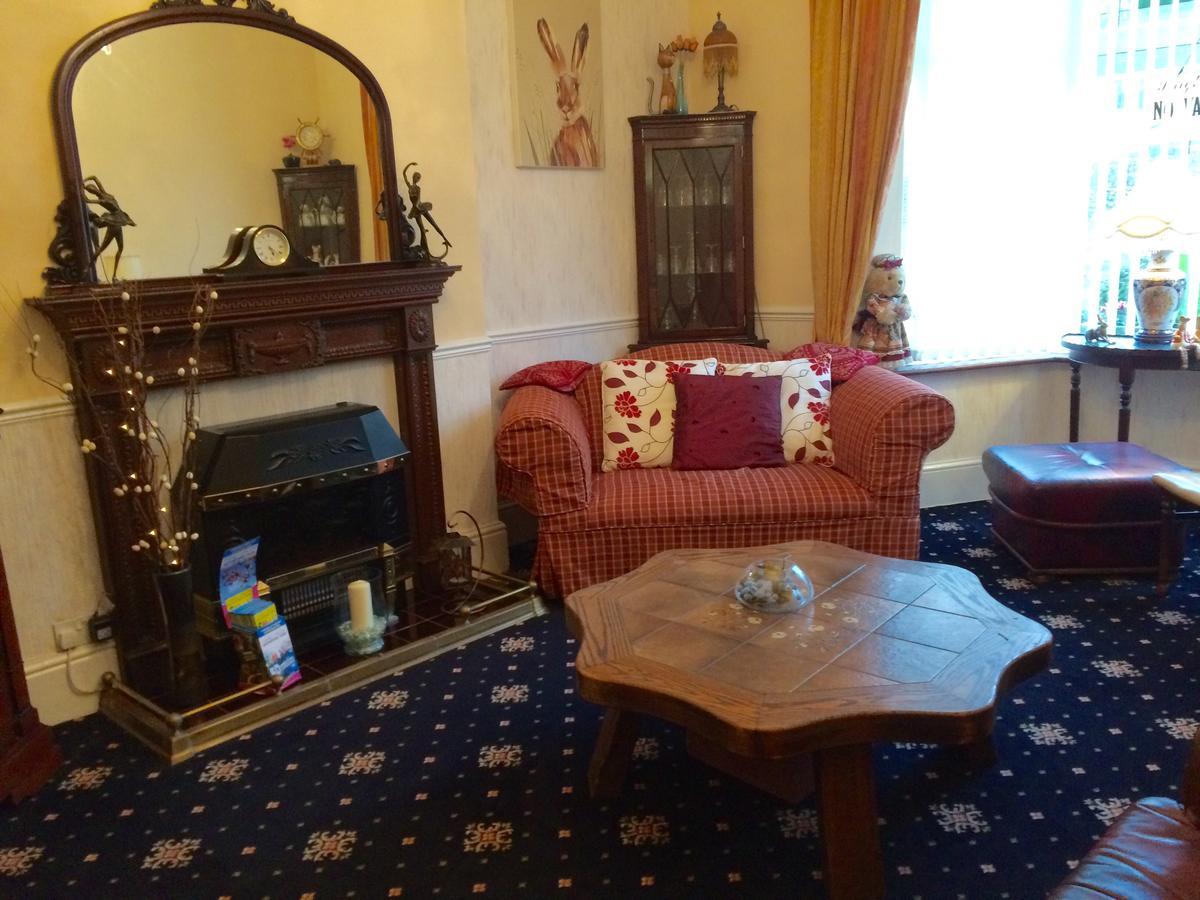 Southcombe Guesthouse ซิดมัธ ภายนอก รูปภาพ