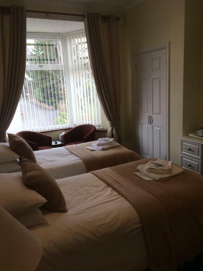 Southcombe Guesthouse ซิดมัธ ภายนอก รูปภาพ